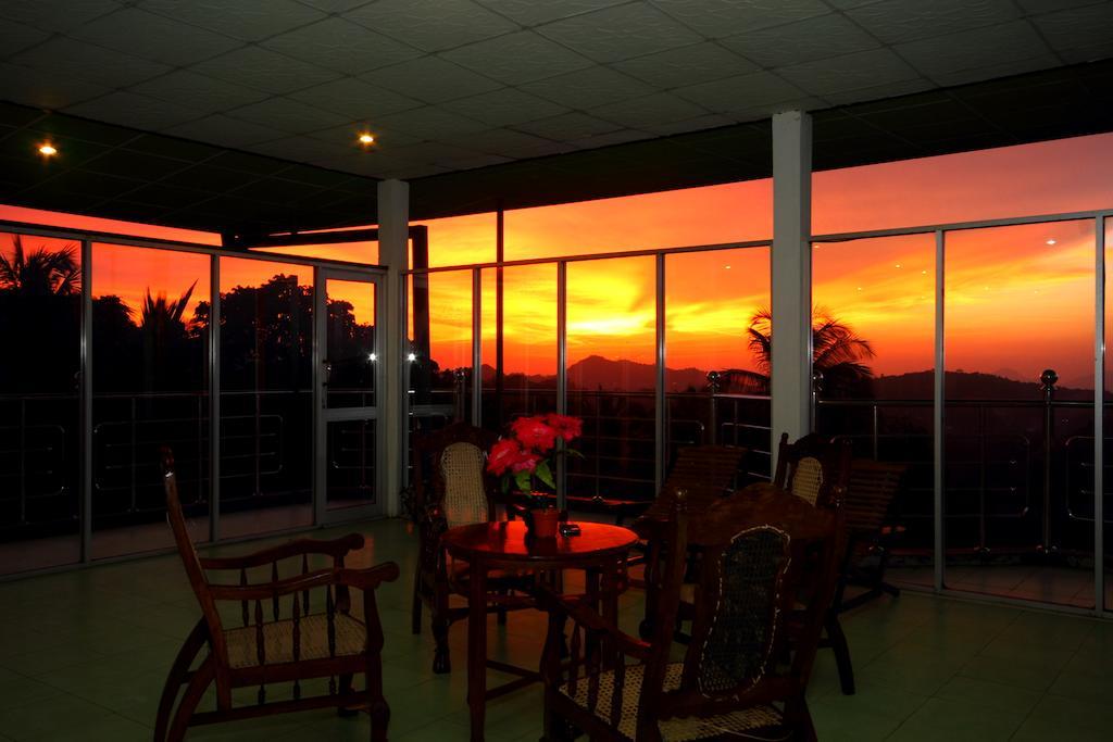 Delma Mount View Hotel Kandy Exterior foto